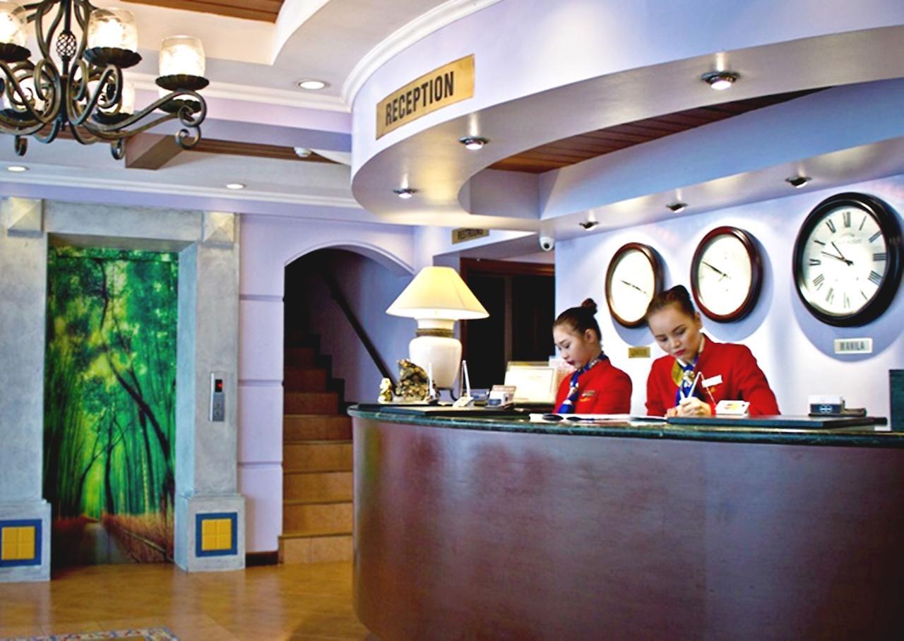 Royal Bellagio Hotel Макати Экстерьер фото